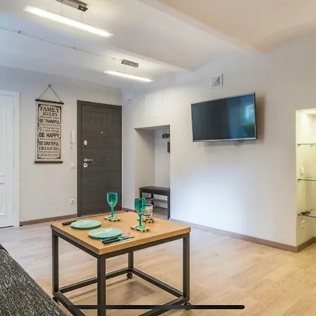 Apartment Lovely 1 Bedroom Center. Riga